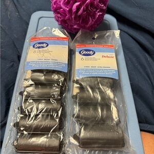 2 Black Hair Rollers Sets